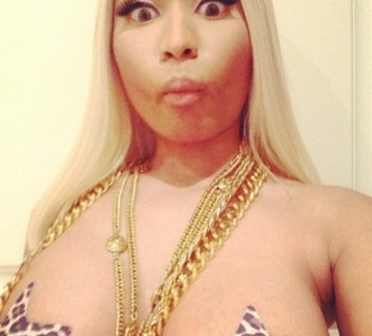 Nicki Minaj comparte provocativas fotos de sus senos en Instagram (+Fotos)