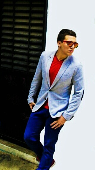 Villa se presenta como solista