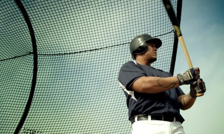 Chrysler enlista al beisbolista Miguel Cabrera para el comercial »Road to Greatness»