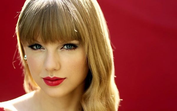 Taylor Swift establece récord como compositora