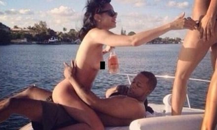 Supuesta foto desnuda de la cantante Rihanna encima de rapero genera polémica
