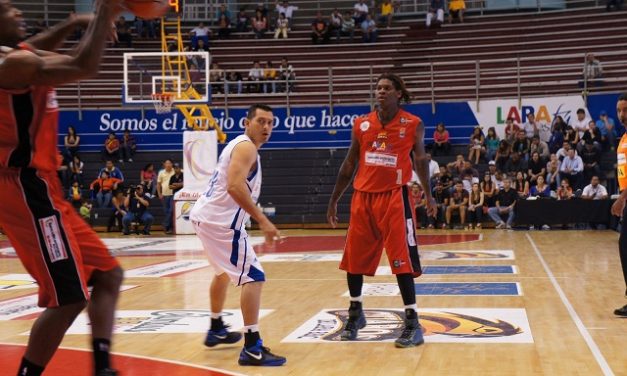 Smush Parker regresa a Guaros