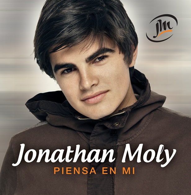Jonathan Moly impacta con el estreno de »Piensa en mí»