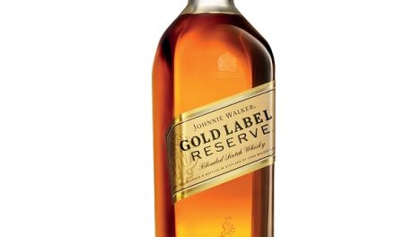 Johnnie Walker Gold Label Reserve: El blend para las fiestas con actitud