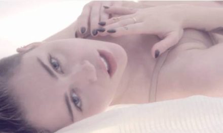 Miley Cyrus Estrena el video de su nuevo single »Adore you» (+Video)