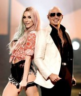 Kesha y Pitbull logran el número uno en Billboard gracias a ‘Timber’