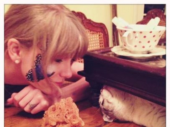 Taylor Swift es la única que maneja sus redes sociales