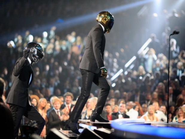 Daft Punk se proclama gran triunfador de los Grammy con su »Get Lucky»