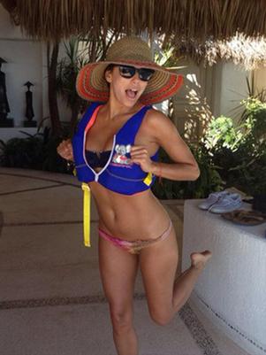 Eva Longoria presumio en Twitter bikini desde Acapulco (+Foto)