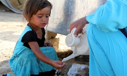 UNICEF KUWAIT AYUDA A LOS NIÑOS SIRIOS EN SITUACIÓN DE REFUGIO