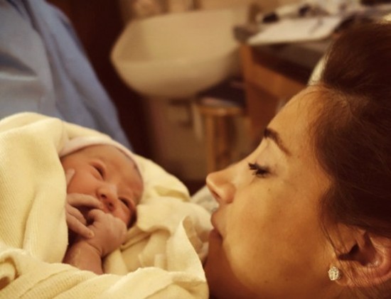 ¡Kevin Jonas se convirtió en papá de una saludable niña!