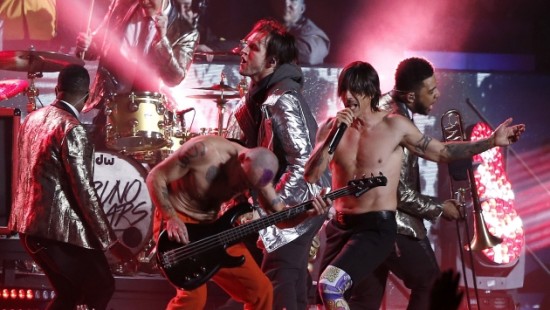 Red Hot Chili Peppers explicó por qué usaron playback en el Super Bowl 2014