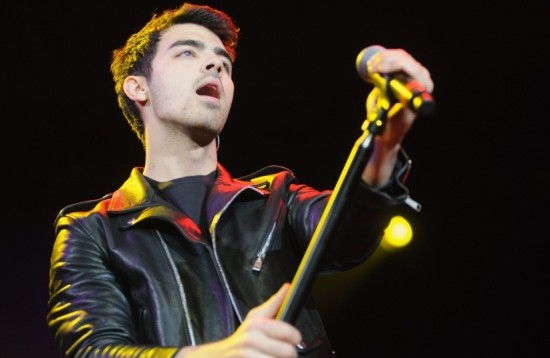 Joe Jonas está trabajando en nuevo álbum como solista