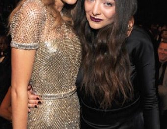 Lorde podría grabar un tema musical con su nueva mejor amiga, Taylor Swift