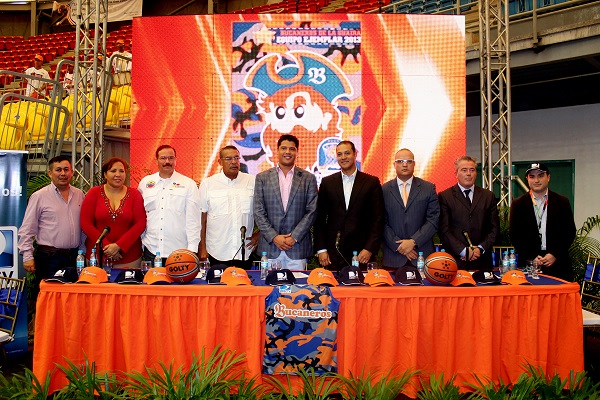 Bucaneros presento su plantilla para la temporada 2014.