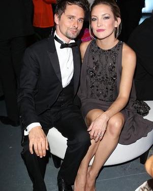Kate Hudson y Matt Bellamy desmienten crisis con compromiso