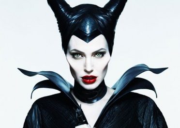 Este es el nuevo póster de Angelina Jolie como ‘Maléfica’