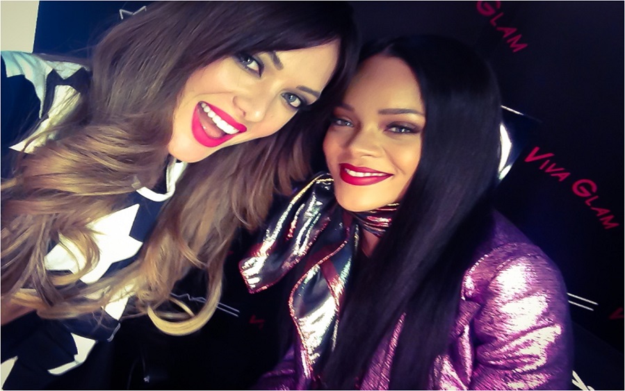 Rihanna en Coffee Break junto a Patricia Zavala (@PATRICIAZAVALAN) #CoffeeBreakRihanna