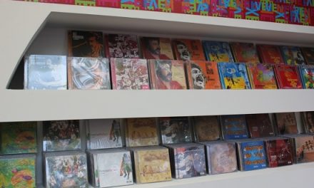 Colección de Alí Primera encabezó ventas del Centro Nacional del Disco en la FILVEN 2014