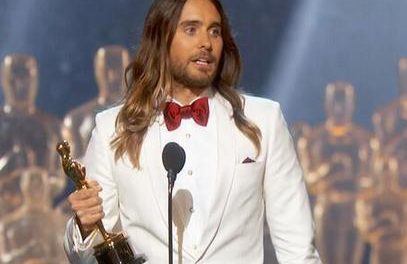 Jared Leto no aguantó: Ya rompió su ‘Oscar’