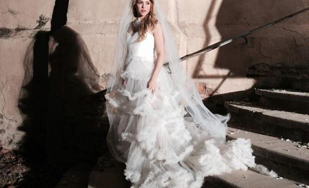 Shakira se viste de novia para videoclip de ‘Empire’