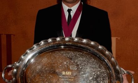 Carlos Vives recibe el President’s Awards en la premiación BMI Latin Awards 2014