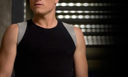 Josh Hutcherson se lleva el premio a Mejor Actor en los MTV Movie Awards 2014