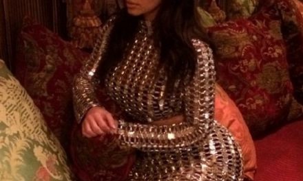 Kim Kardashian usaría corsé al dormir para reducir su cintura