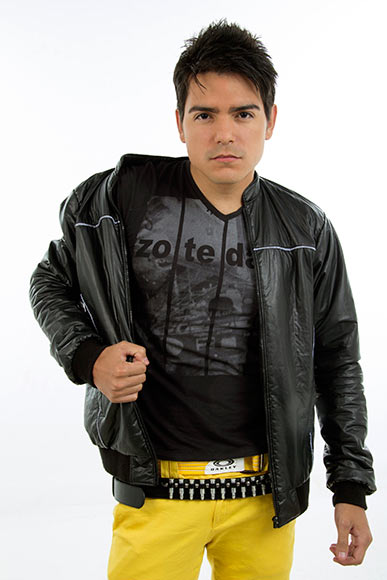 Thybert Chacón y sus empresas FIRMAN al Actor y Cantante Dany Lee