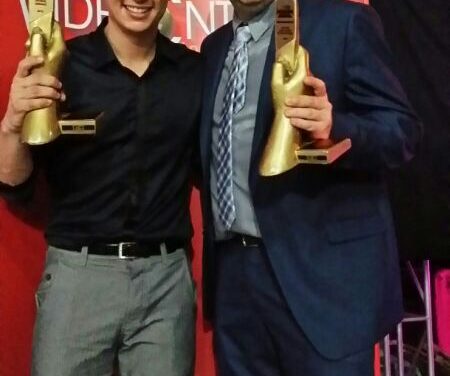 Víctor Drija ¡explota internacionalmente! recibe 3 premios en Ecuador