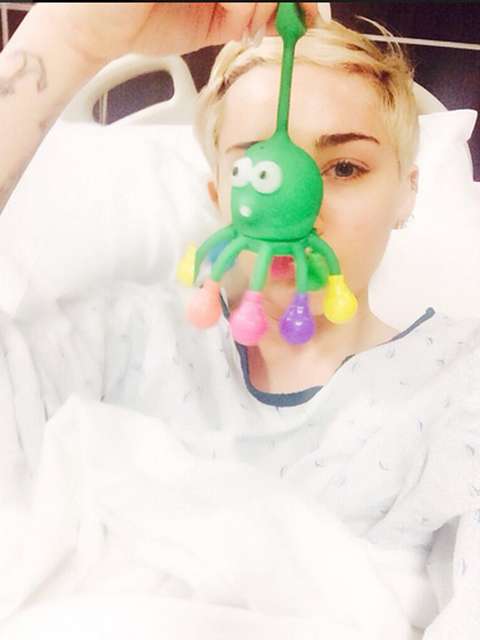 Hospitalizan a Miley Cyrus por una ‘severa reacción alérgica’