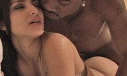 El video porno de Kim Kardashian y el rapero Ray J ha recaudado mas de 50 millones de dólares
