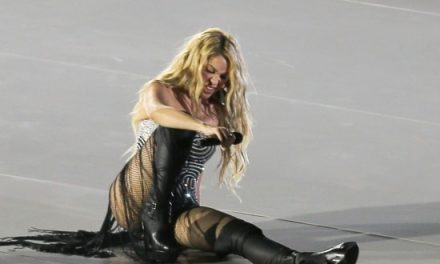 Shakira sufrió caída durante la grabación de un comercial (+Fotos)