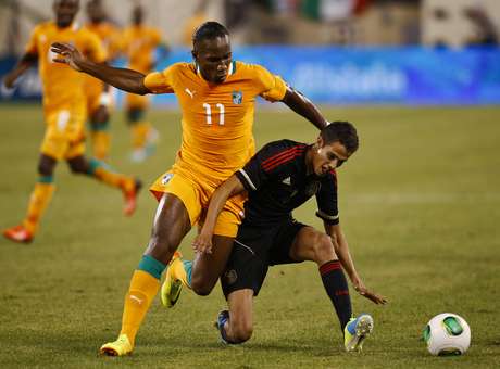 Yaya Touré y Drogba lideran lista de Costa de Marfil para Mundial