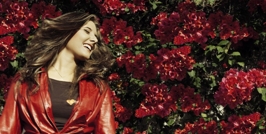 YESY MILANO PRESENTA EL VIDEO DE SU ÉXITO »MALA,FALSA,MALA»