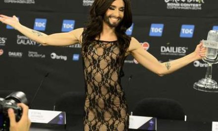 Travesti Conchita Wurst, se corona en el festival de música Eurovisión (+Video)