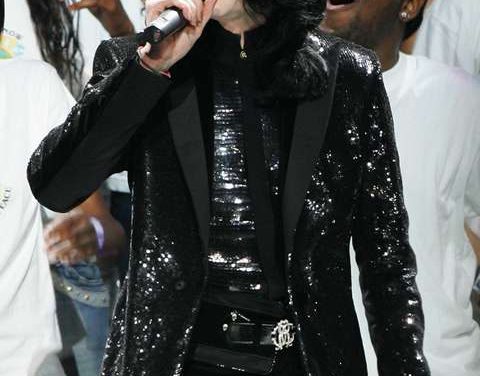Productor que rechazó álbum de Michael Jackson lo elogia