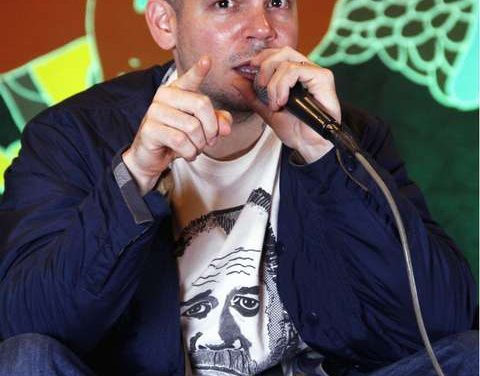 Calle 13 insinúa plagio en video ‘La La La’ de Shakira (+Videos)