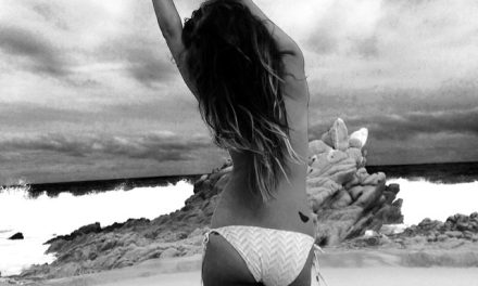 Lea Michele sorprende con topless en playas de México (+Foto)