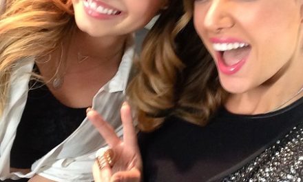 Demi Lovato se toma con café con Patricia Zavala