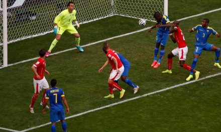#MundialBrasil2014: Suiza venció en el último minuto a Ecuador, 2-1