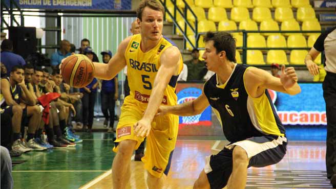 Brasil sumó segunda victoria en el suramericano 2014.