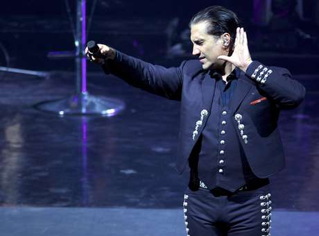Alejandro Fernández hace historia con concierto en Madrid