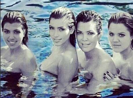 Kris Jenner subió foto de las Kardashian en topless (+Foto)
