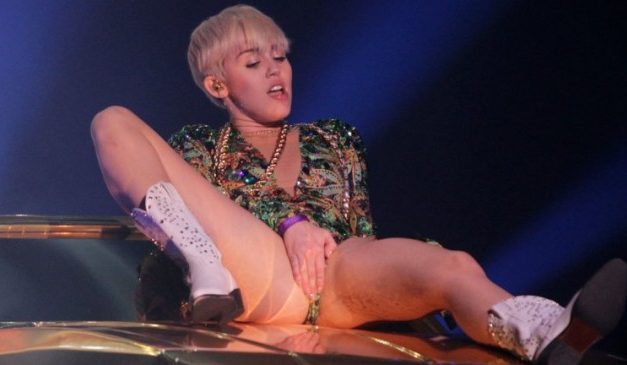Prohíben concierto de Miley Cyrus en la República Dominicana