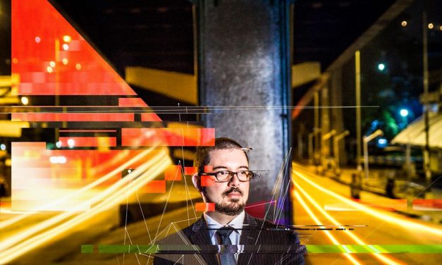 ESC estrenó videoclip del sencillo »Aterrizando, Alunizando» (+Video)