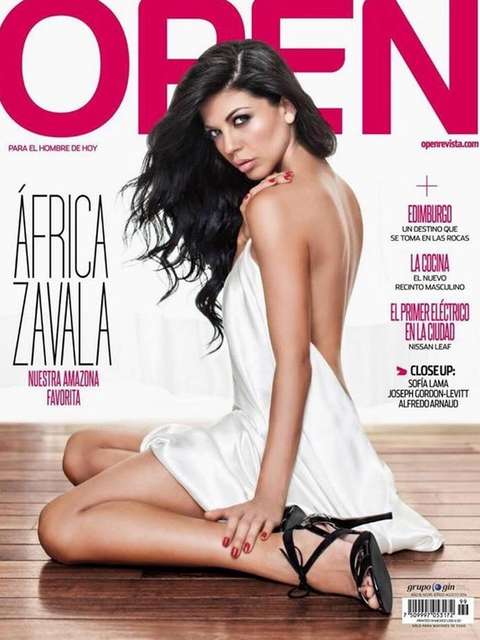 África Zavala en sensual topless para Open de agosto 2014 (+Foto Portada)