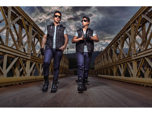 EL DÚO G-MELOS DERROCHAN TALENTO POR PARTIDA DOBLE CON EL TEMA SIÉNTELO