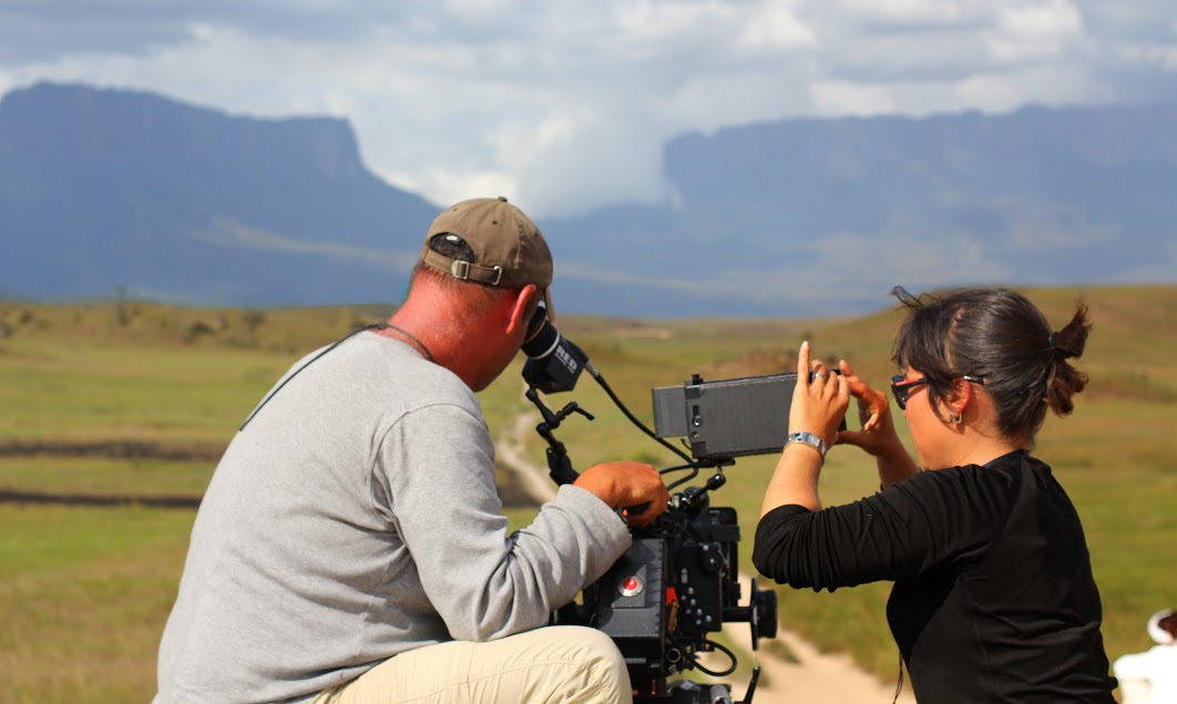 Más de 100 mil venezolanos han visto ya La distancia más larga
