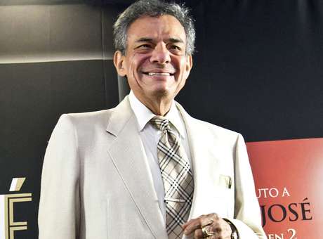 José José desmiente rumores de supuesto suicidio en Twitter